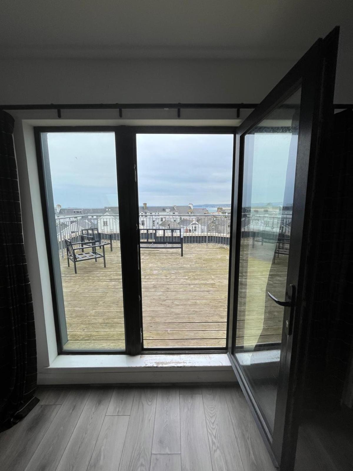 2 Ramore Ave Portrush Oda fotoğraf